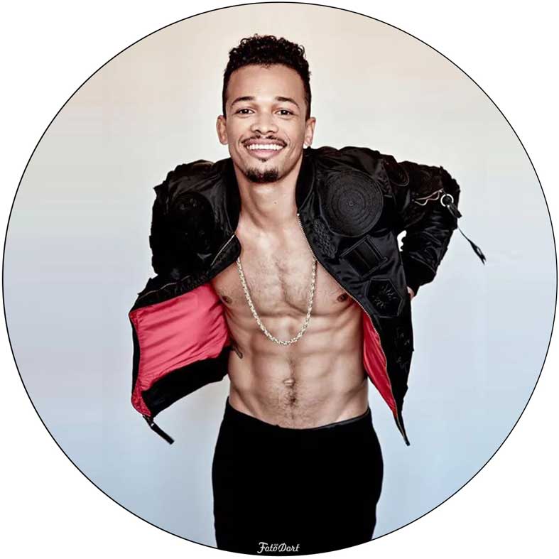 Benny Cristo 10